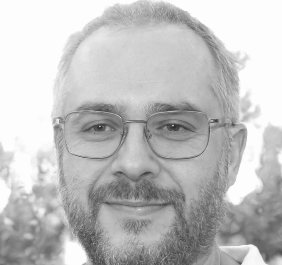 Dr. Michael Weber, Senior Finanzanalyst